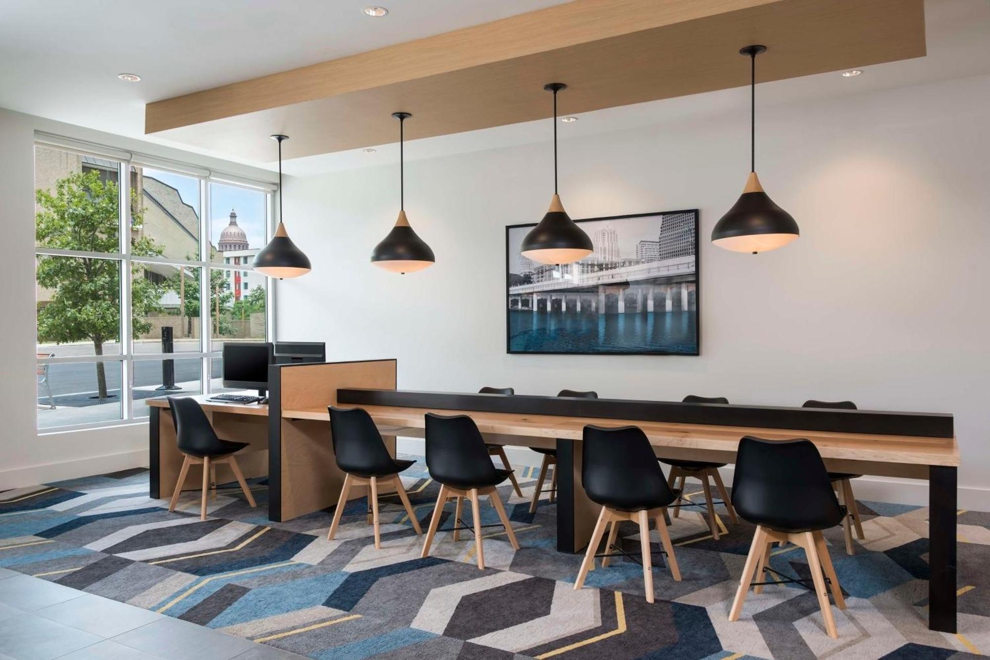 Hotel Hyatt House Austin/downtown 4*
