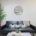 Cozy Newly Renovated King Sofa Bed And Smart Tv