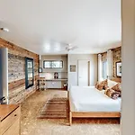 East 6Th Historic Loft