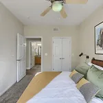 Austin 4Br Townhome + Walk To West Campus