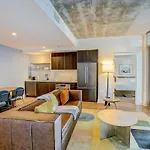 Luxury Stay On Rainey St