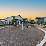 Spectra Parks 6204, Stunning Austin Oasis
