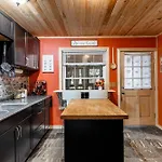 Charming Home With Patios Fireplace And Bbq Area