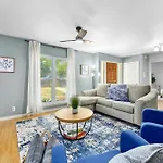 Luxury 5 Bd - 5 Mins Downtown