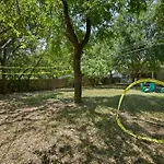 Luxury 5 Bd - 5 Mins Downtown