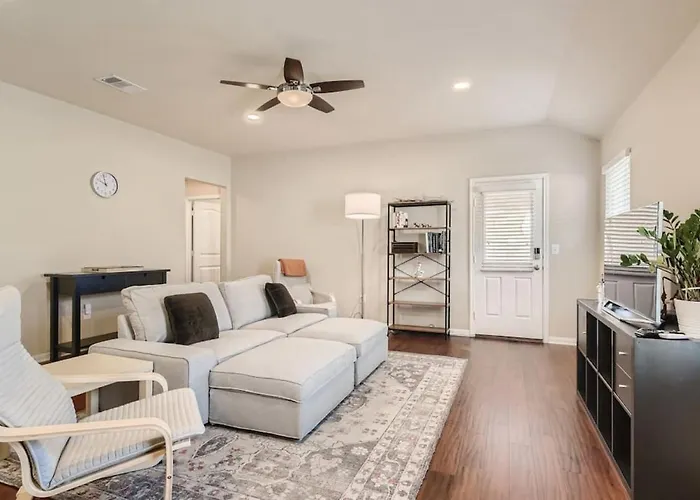 Serene 3Br Retreat Near East Austin