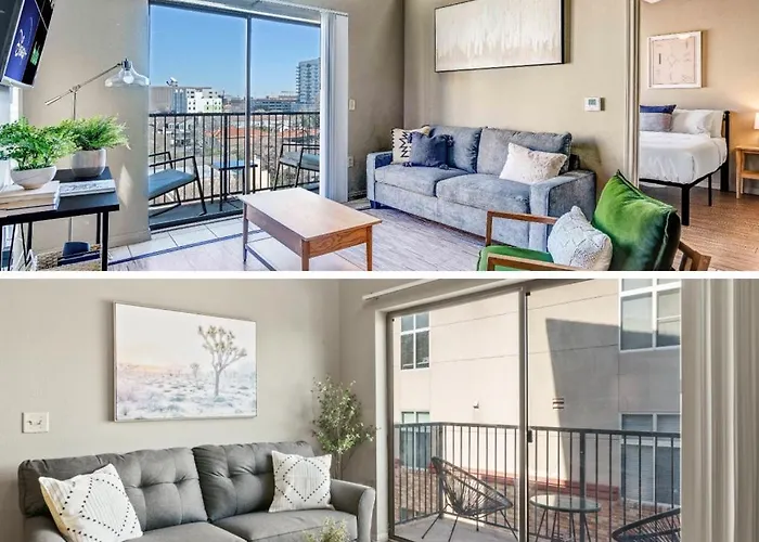 West Campus Oasis 2 Apts Accommodating 14 Guests