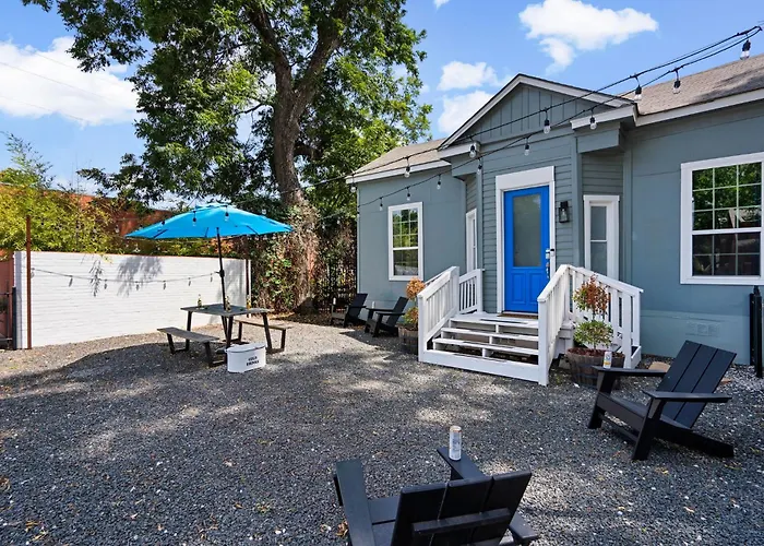 Bachelorette/Bachelor Getaway! 6Br House W/ Pool