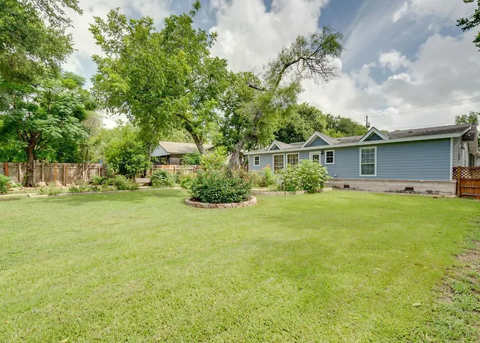 Austin Home With 2 Patios And Grill 6 Mi To Downtown