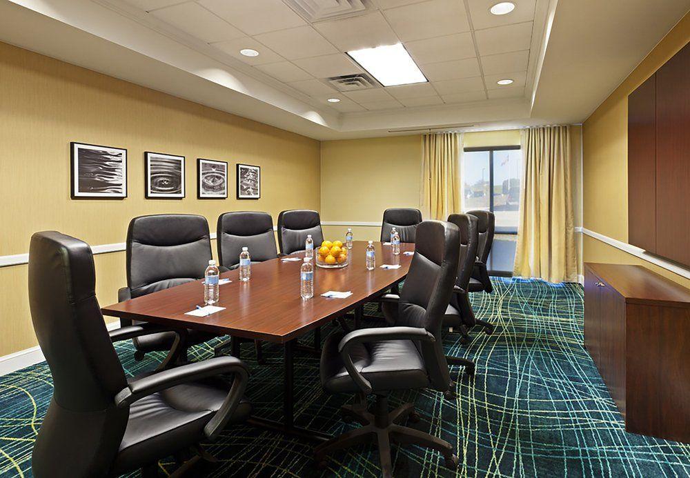 Springhill By Marriott Parmer/tech Ridge 3*
