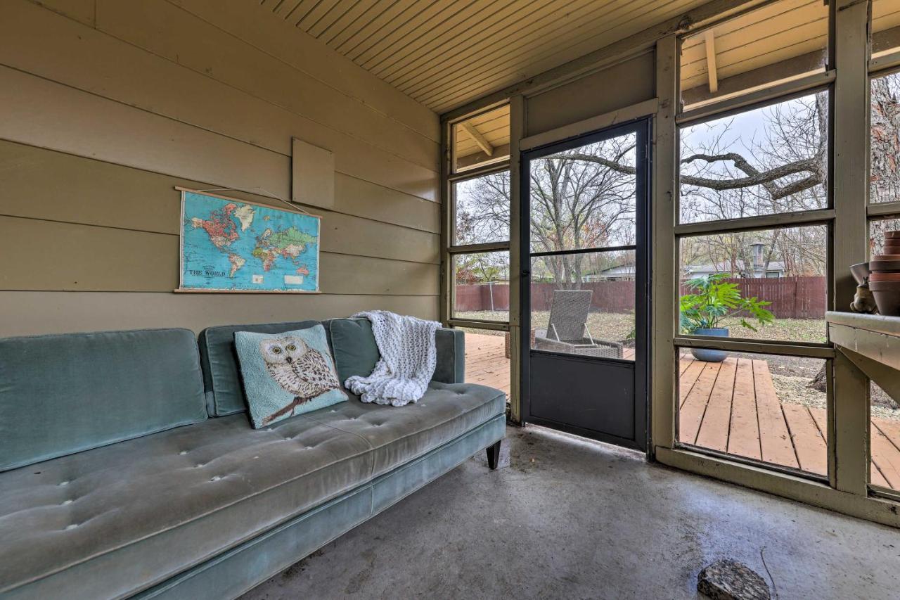 Renovated Private Yard, Near Hotspots Holiday home