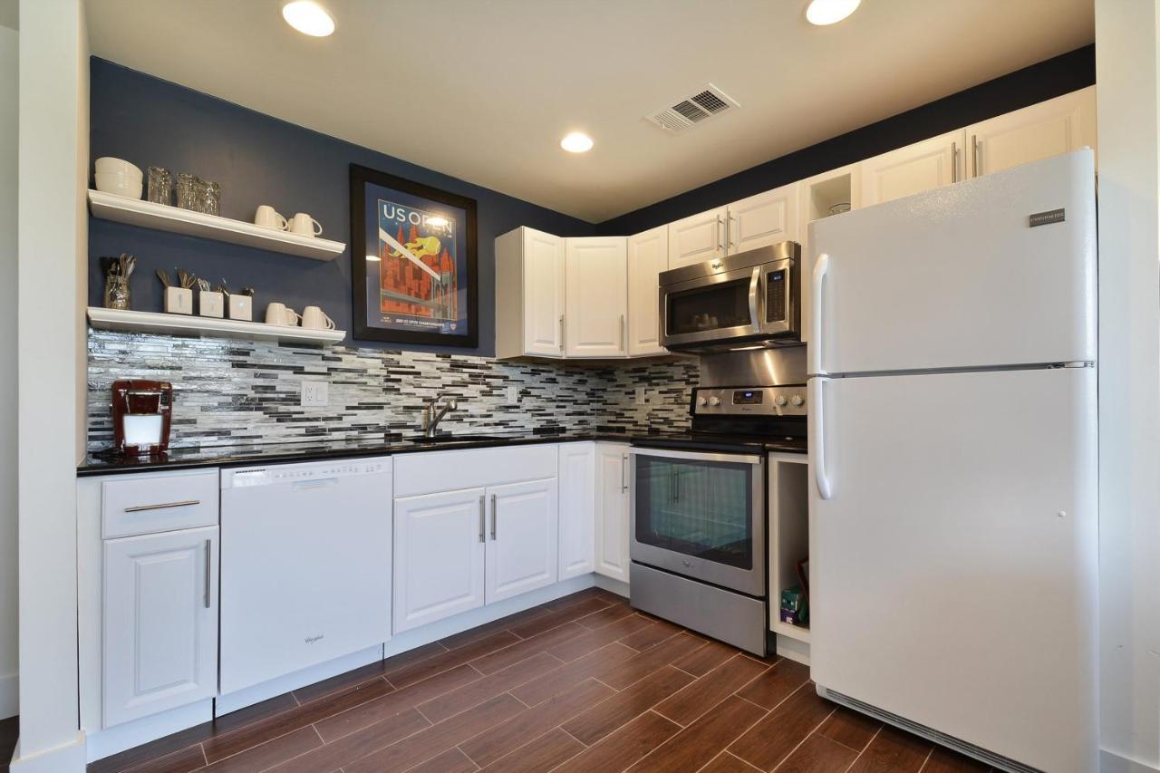 Willow House Unit B Apartment Austin