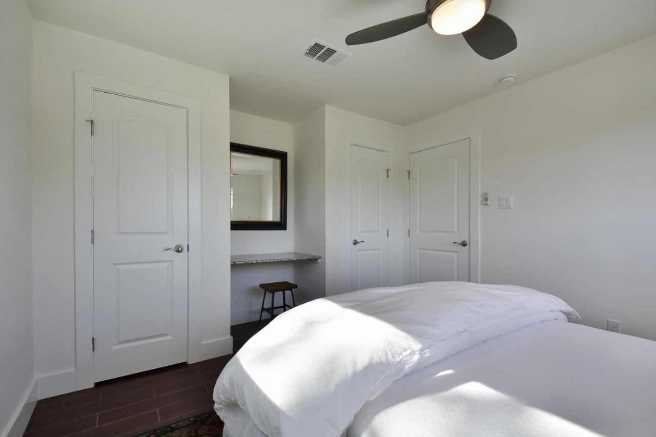 Willow House Unit B Austin