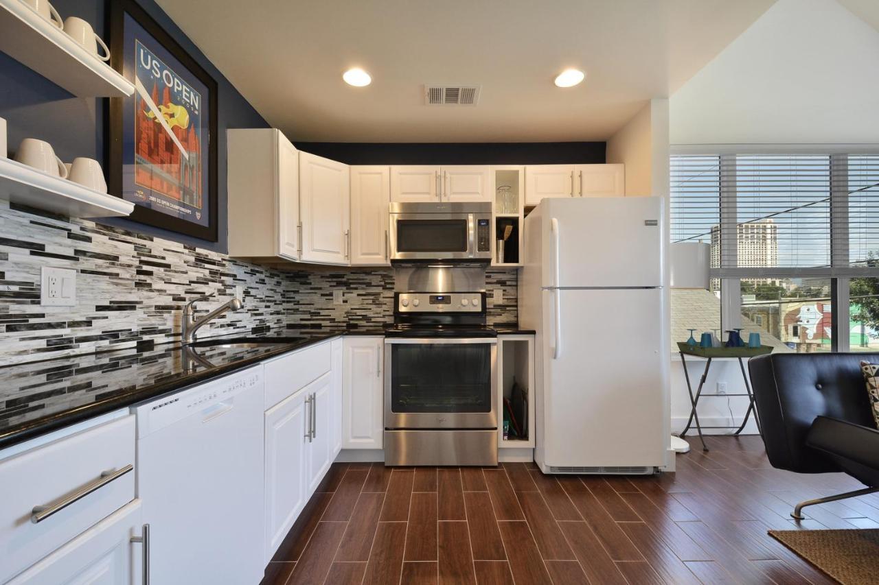 Willow House Unit B Apartment Austin
