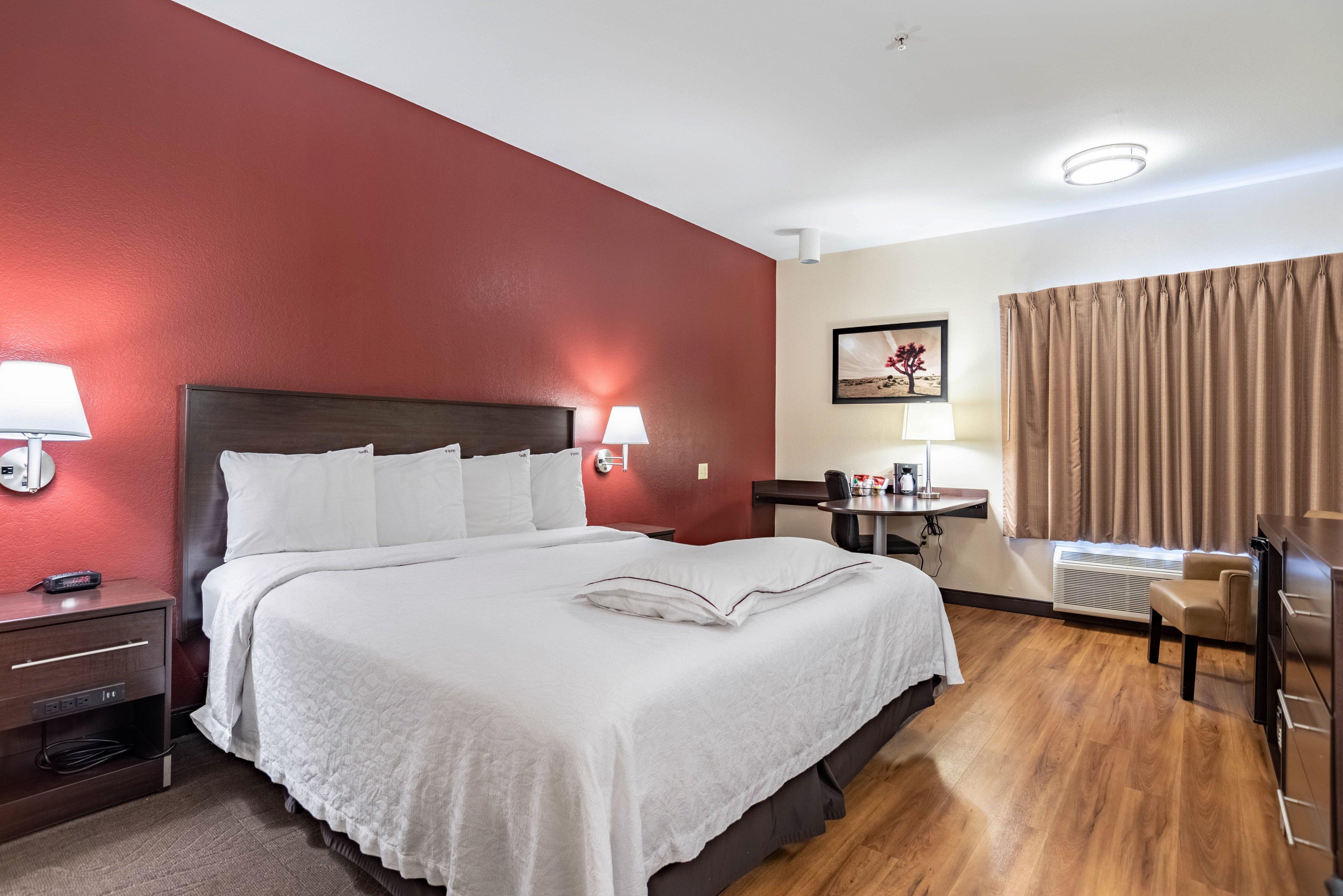 Hotel Red Roof Plus+ South 3*