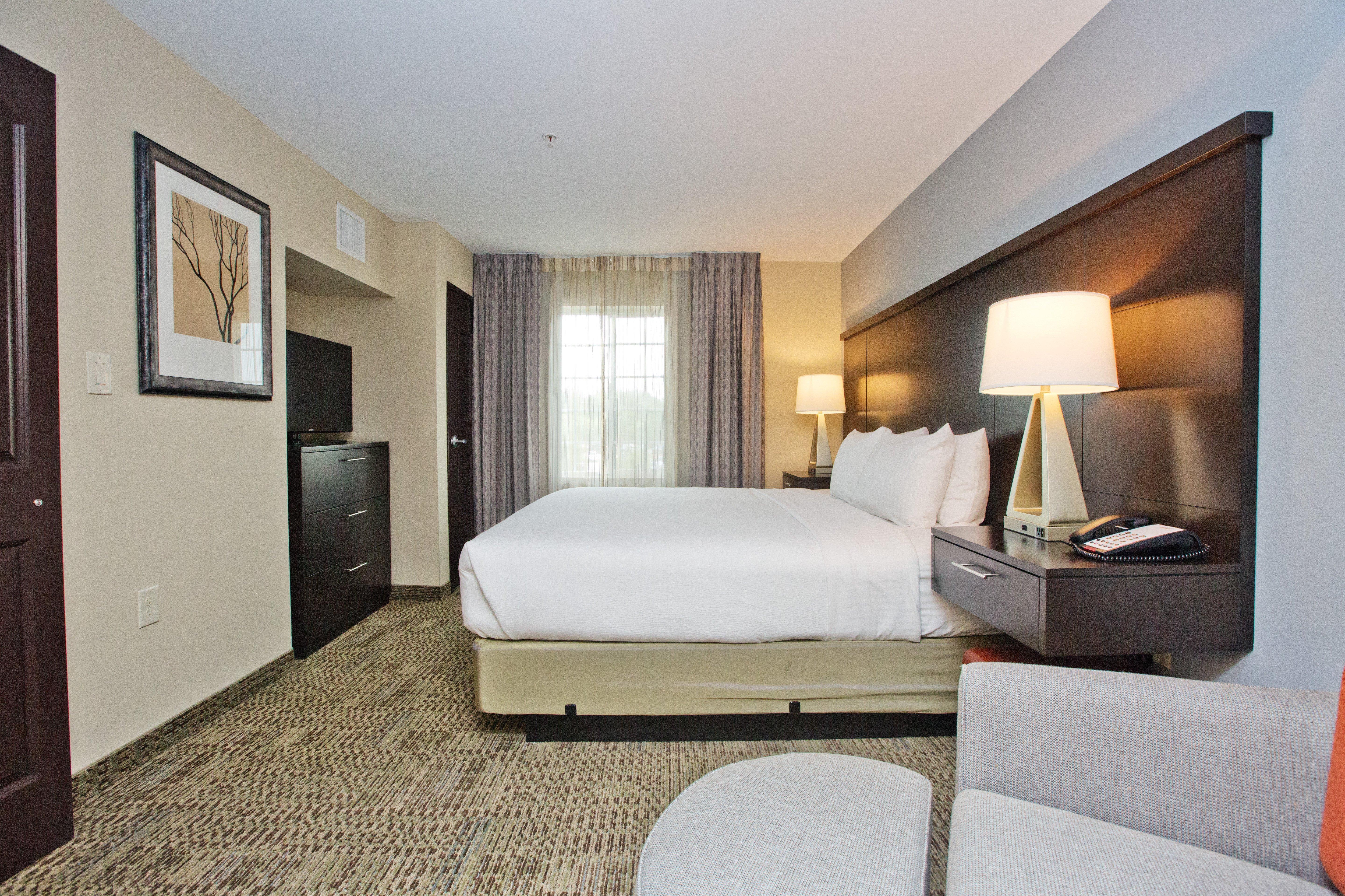 Staybridge South Interstate Hwy 35 By Ihg Hotel 3*