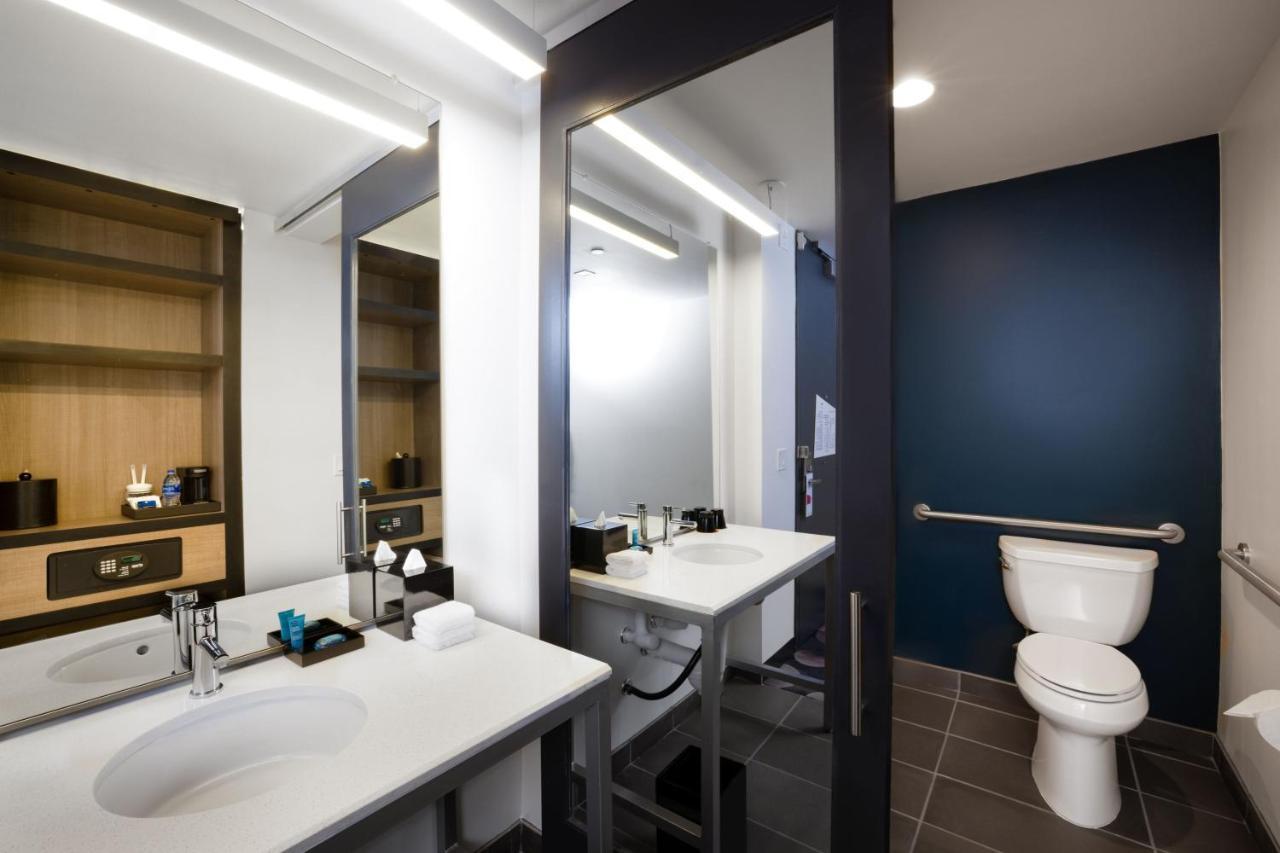 Hotel Aloft Airport