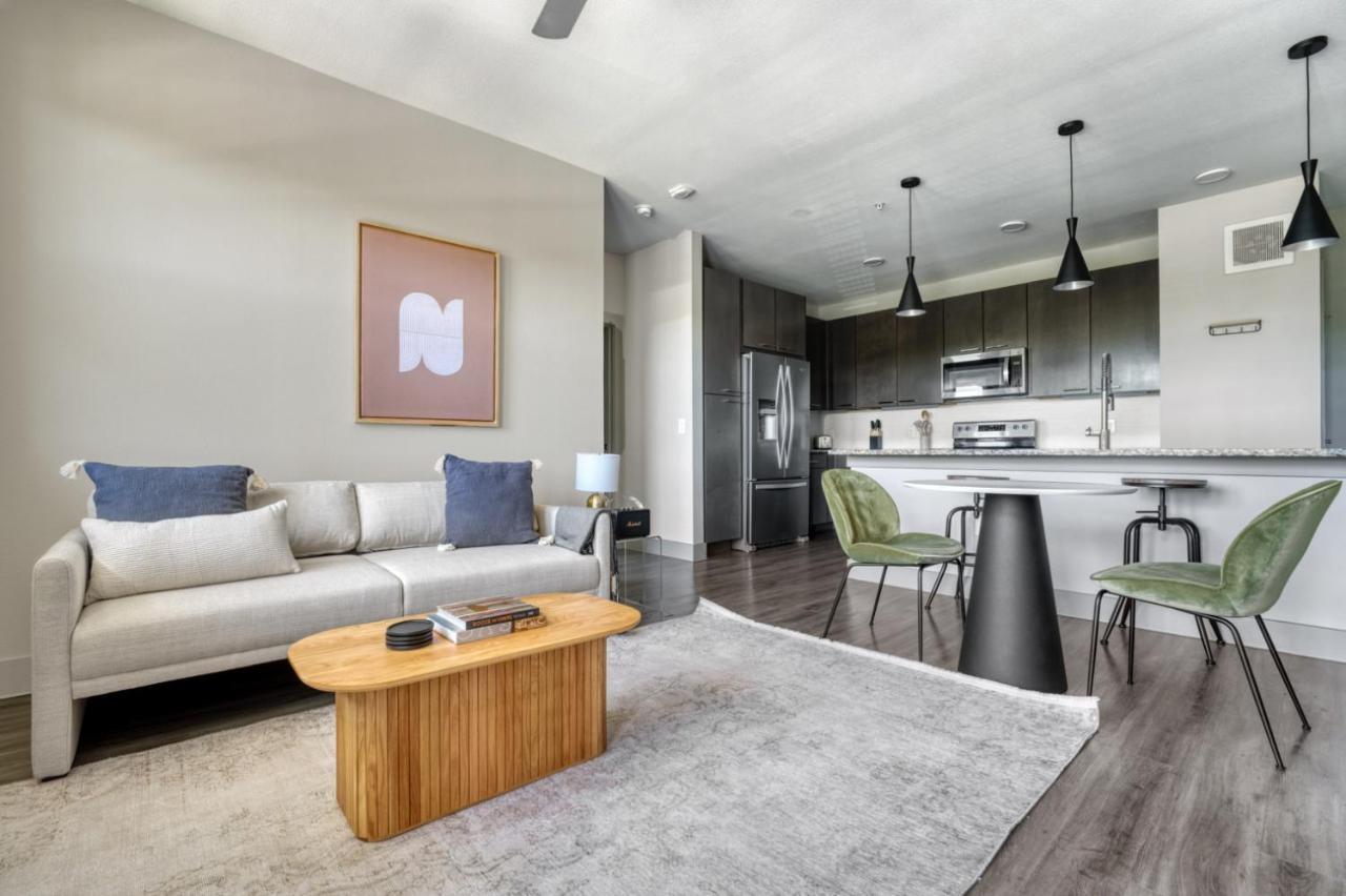 Apartment Riverside 2br W Pool Gym Wd Nr Airport Atx-79 *
