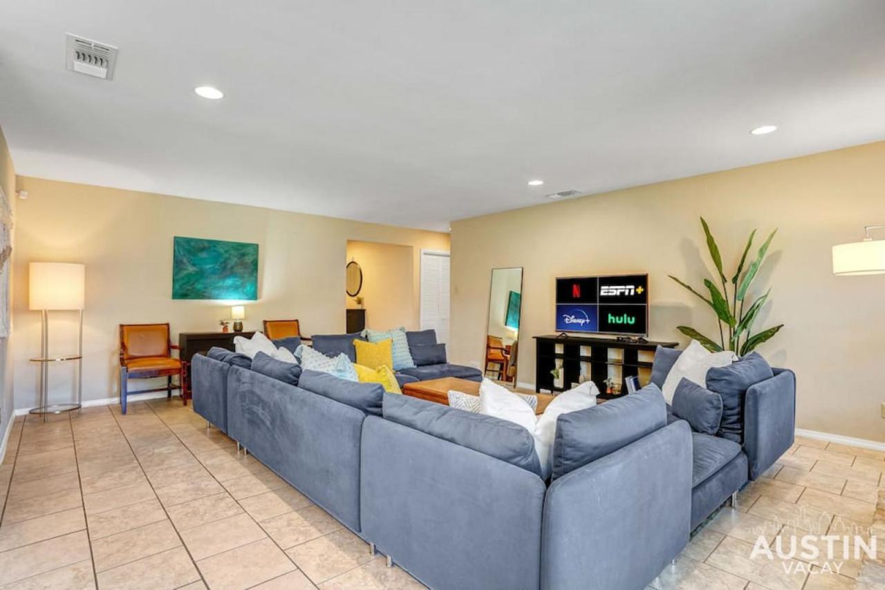 Holiday home Feels Like Home, Beautiful Yard Near The Domain Austin
