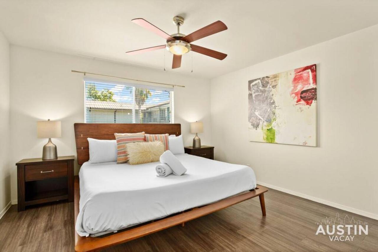 Walk To The Golf Course 2bd Apt, Pool, And Parking Apartment