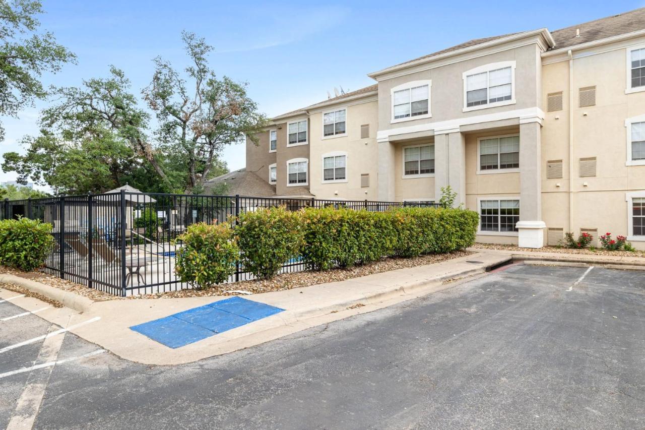 Alma Arboretum Apartment Austin