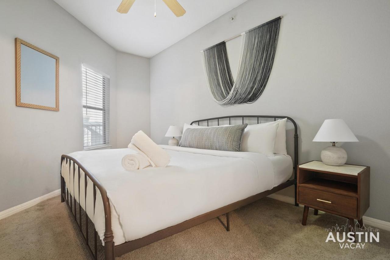West Campus Pool And King Bedrooms Apartment Austin