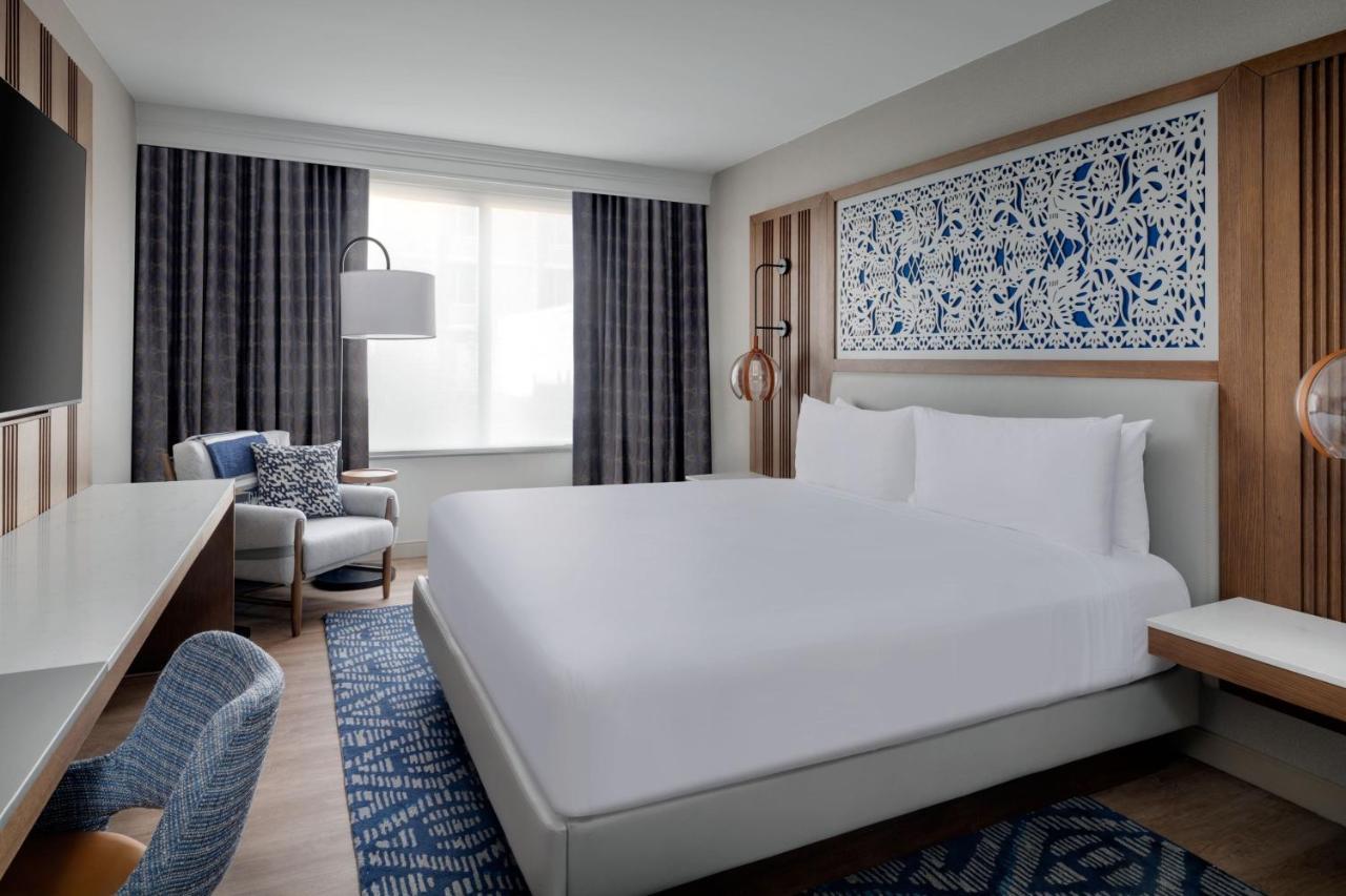 Marriott South Hotel