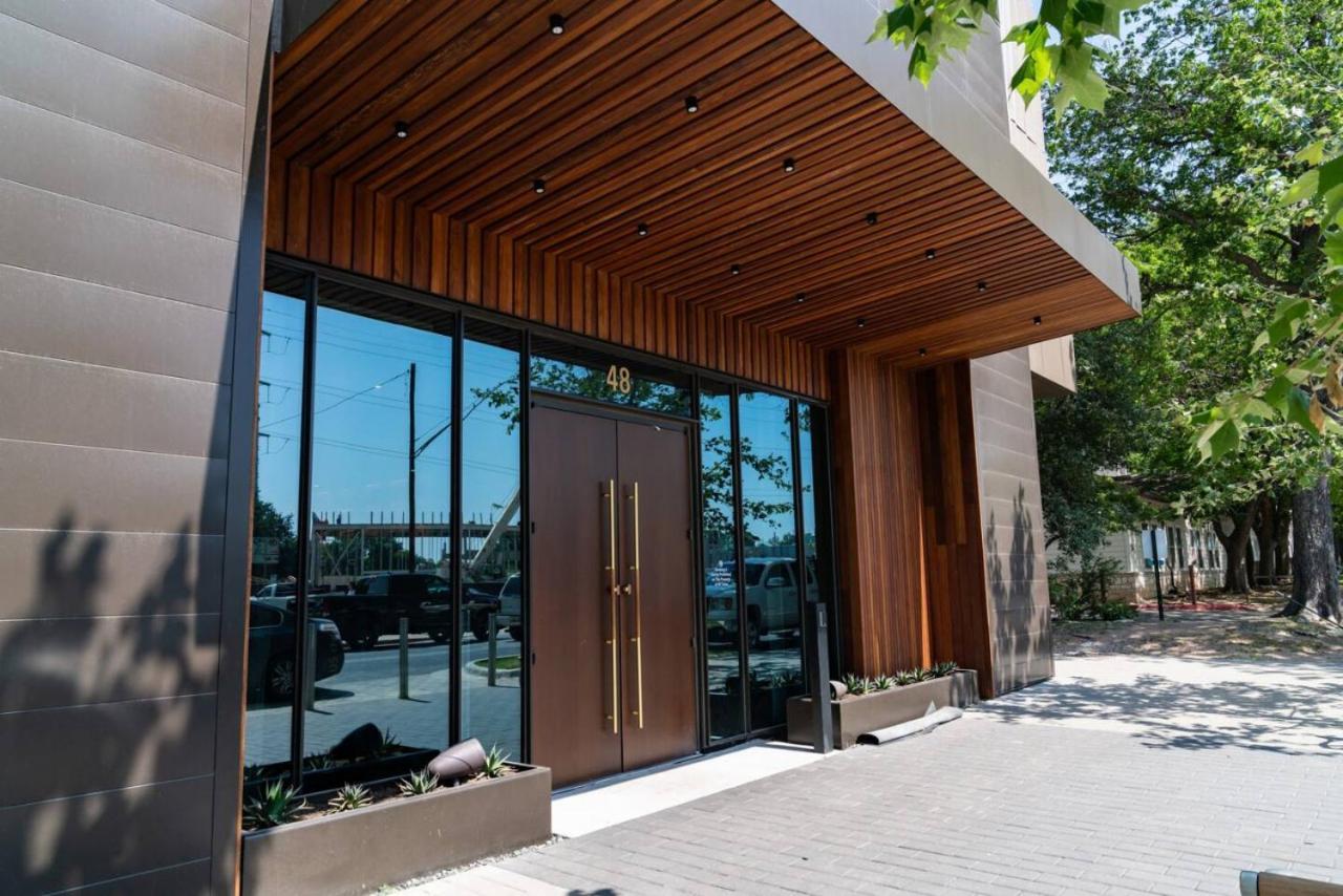Modern Spacious Downtown - Pool - Kitchen Austin