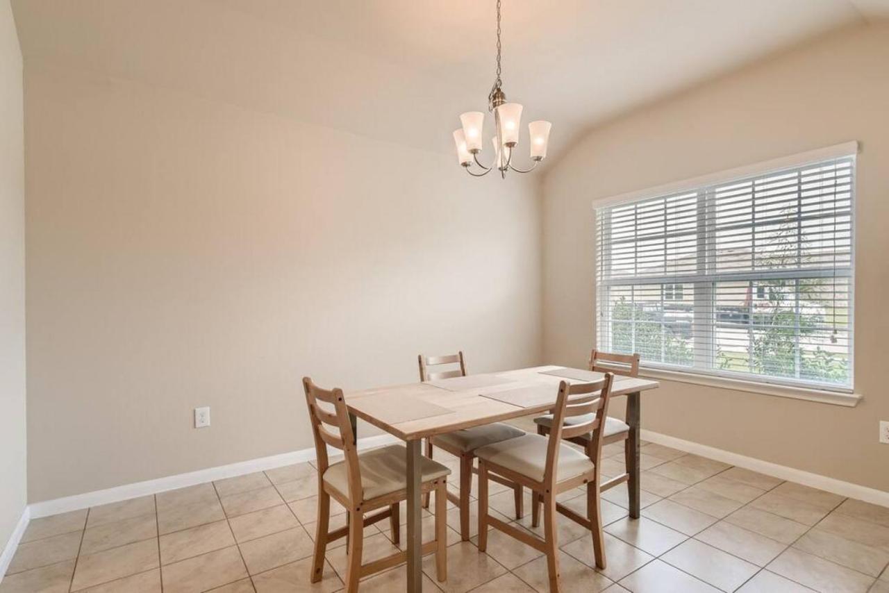 Serene 3br Retreat Near East *