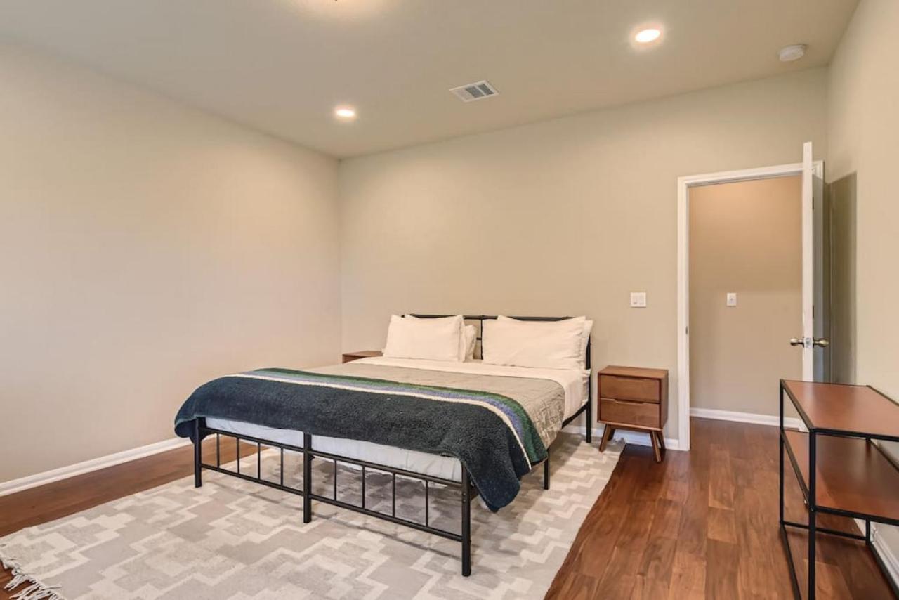 Serene 3br Retreat Near East * Austin