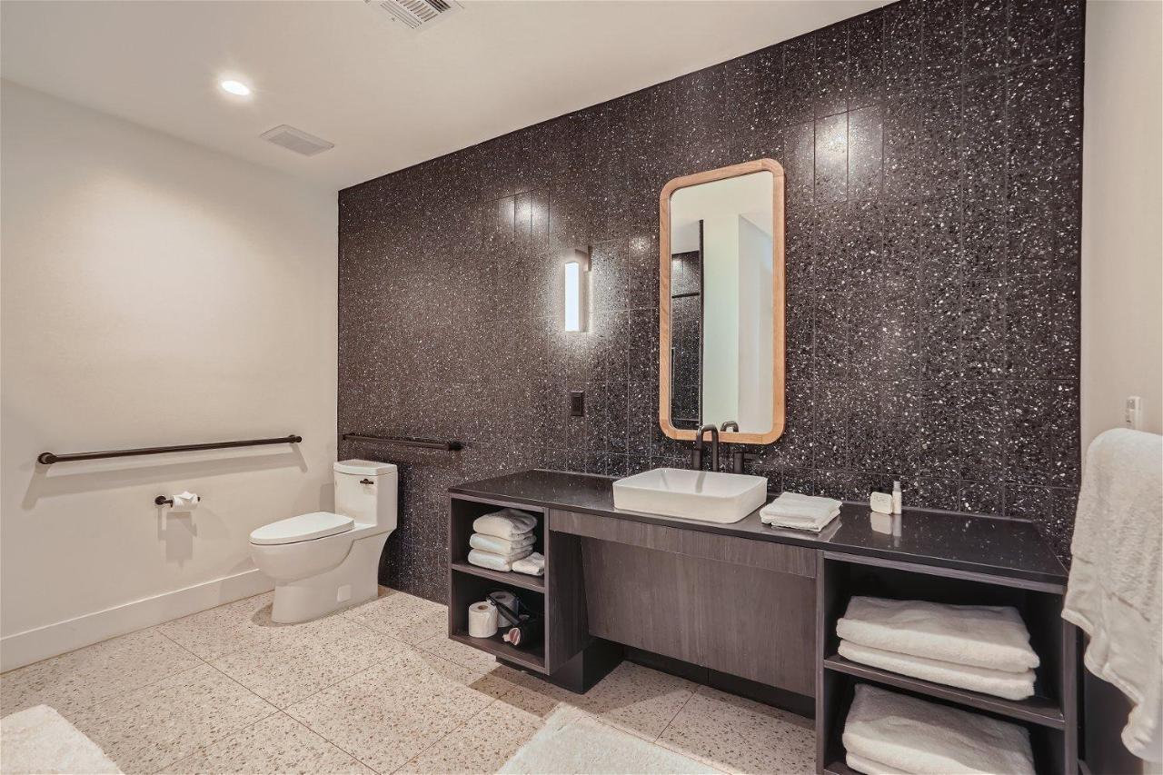 Holiday home Modern Spacious Downtown - Pool - Kitchen *