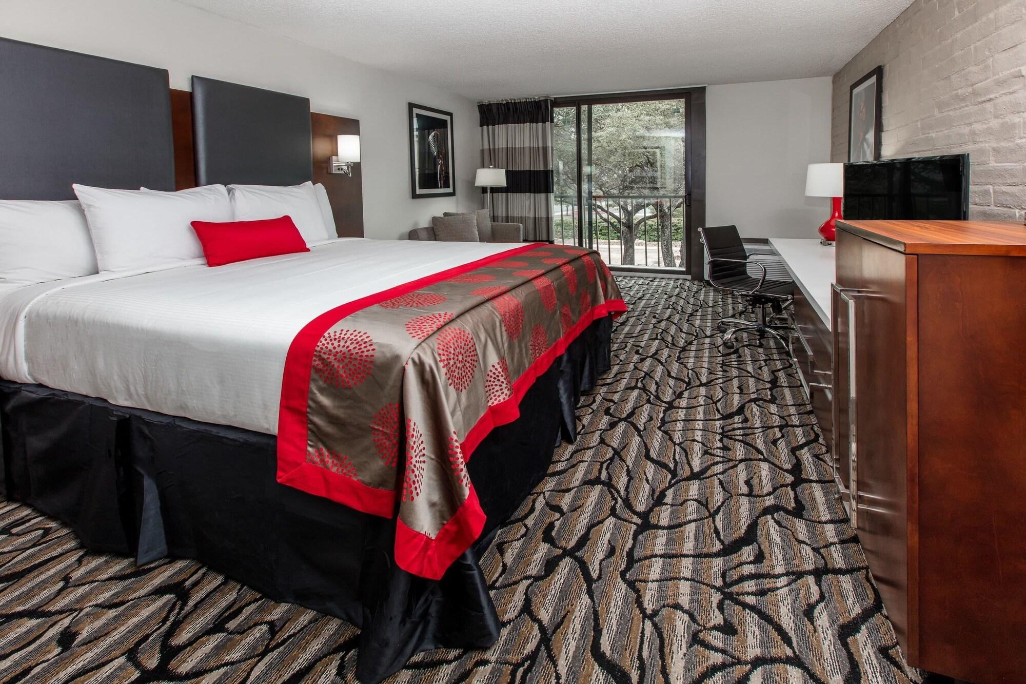 Ramada By Wyndham South