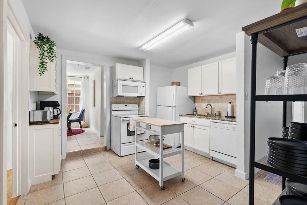 Bachelorette/bachelor Getaway! 6br House W/ Pool Holiday home
