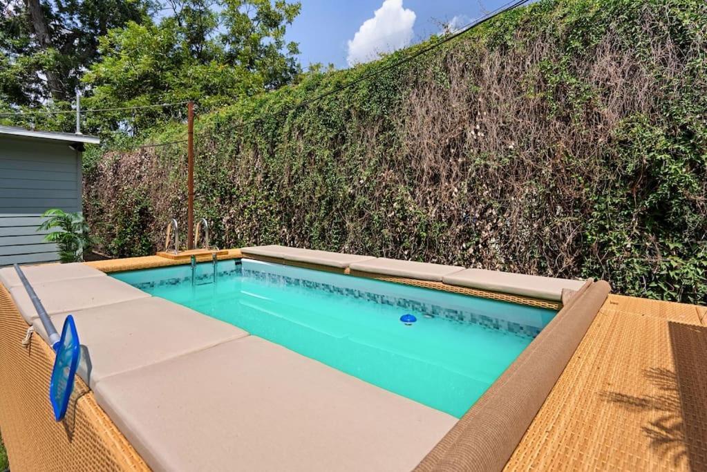 Bachelorette/bachelor Getaway! 6br House W/ Pool