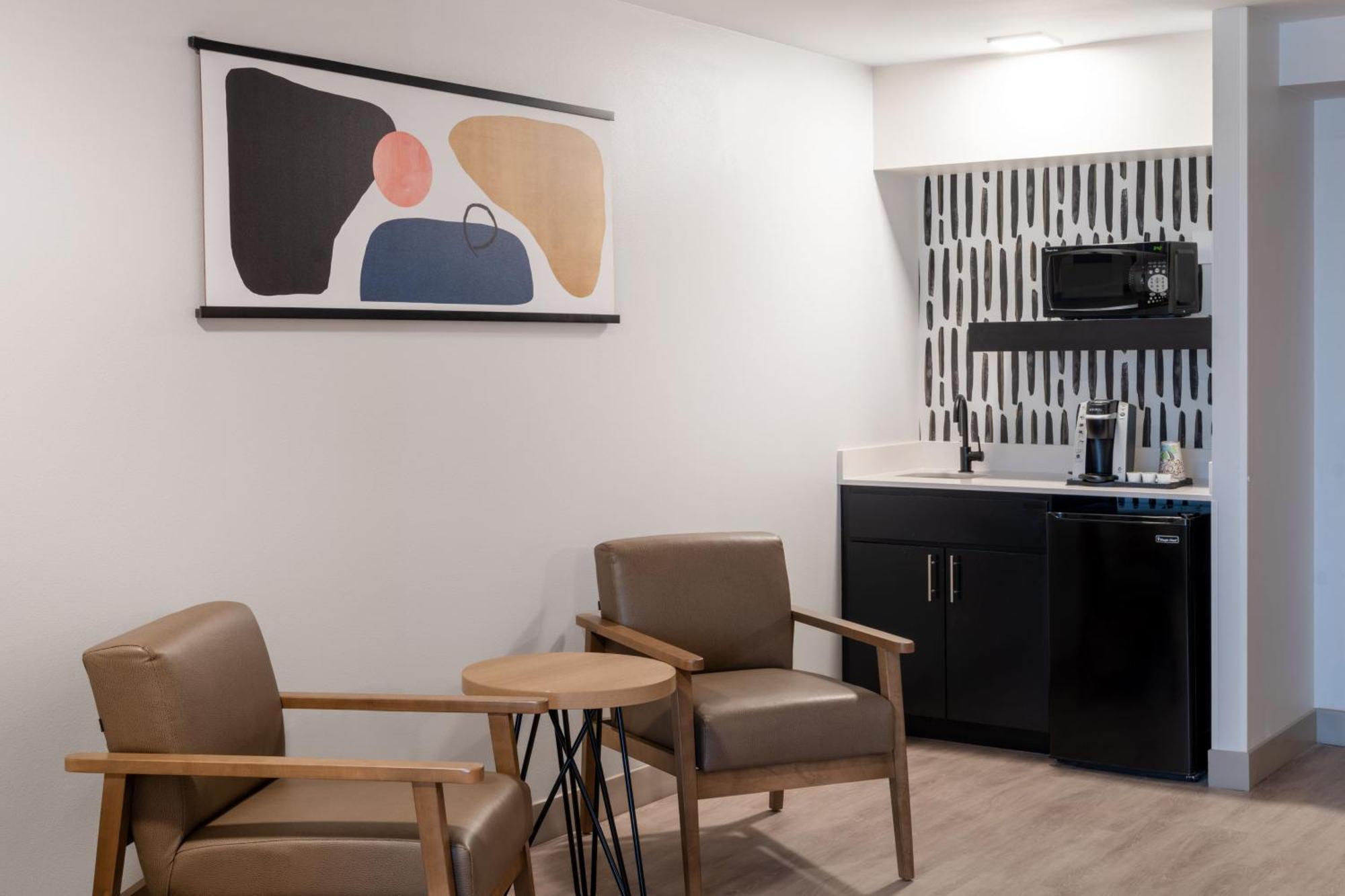 Hotel Atwell Airport By Ihg Austin