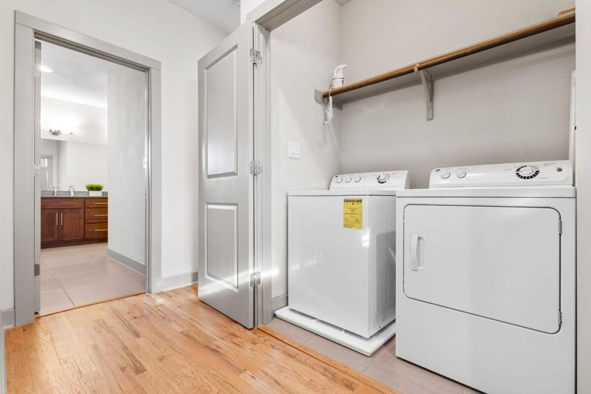 Chic & Homey 3-br Close To Downtown Heart Of 704
