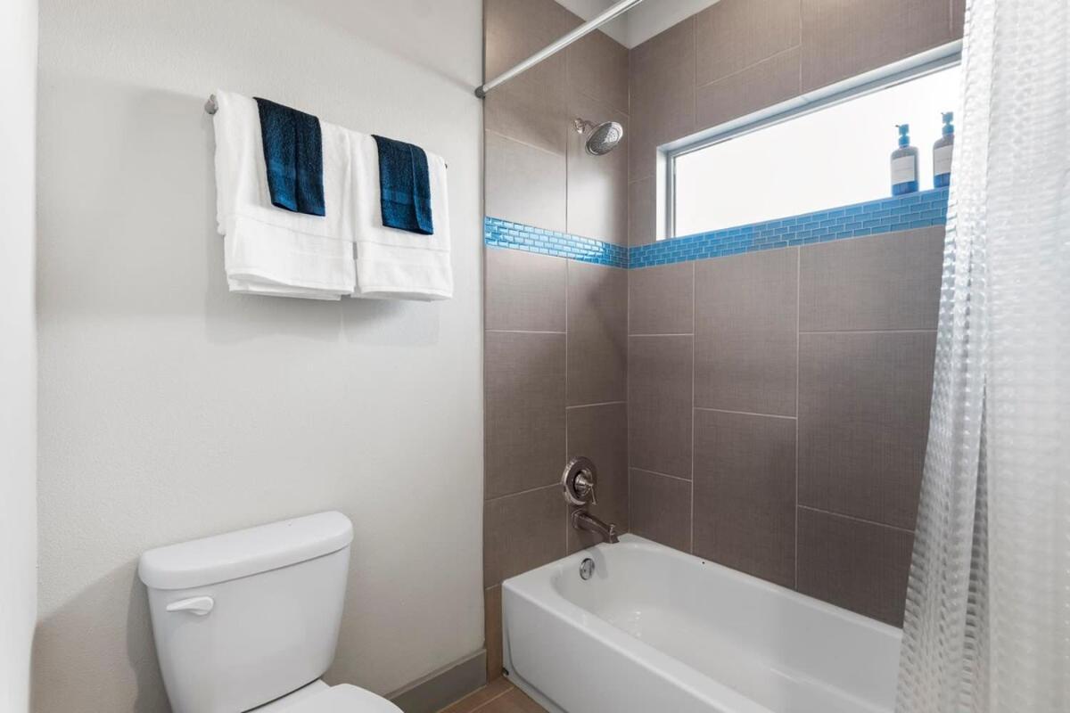 Holiday home Chic & Homey 3-br Close To Downtown Heart Of 704
