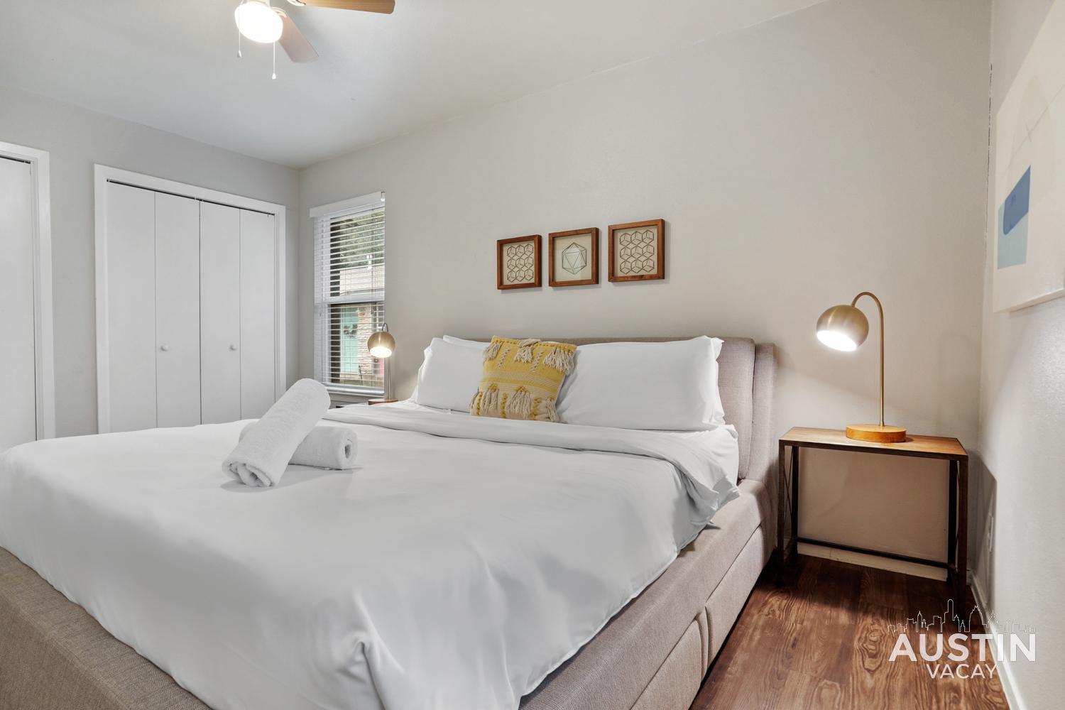 Apartment Pets Welcome Great Space Backyard Near Zilker