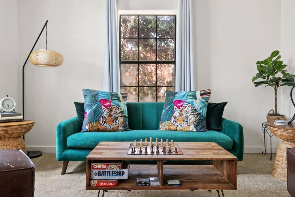 Bachelorette/bachelor Getaway! 6br House W/ Pool * Austin