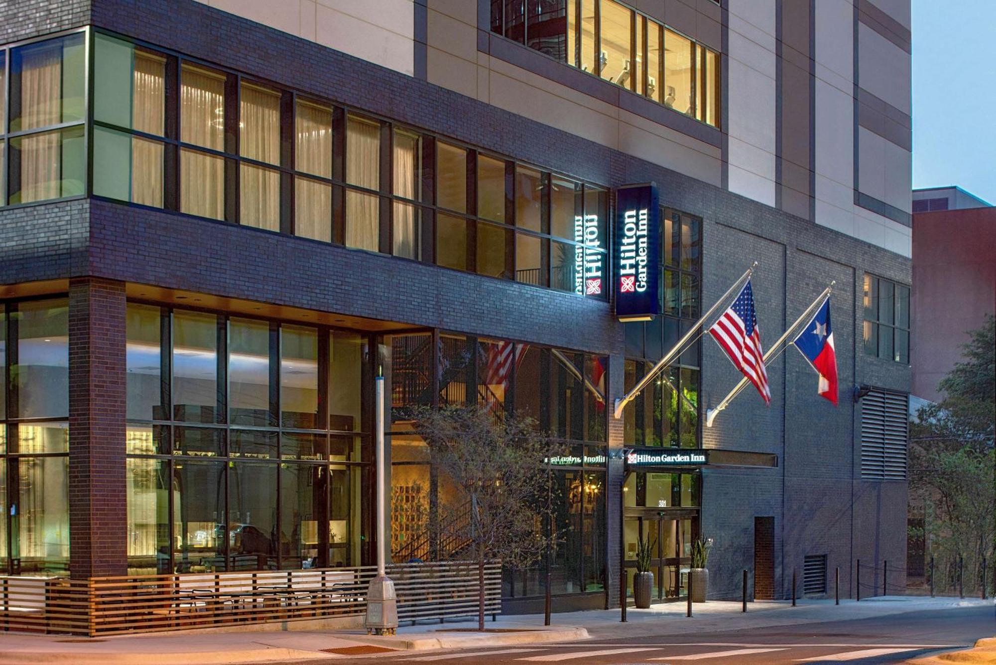 Hilton Garden Capitol District Hotel 3*
