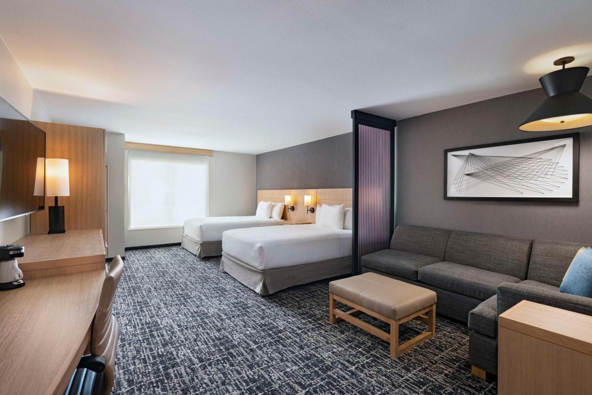 Hyatt Place Travis/four Points 3*