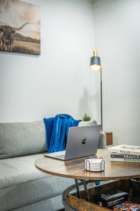Downtown Retreat * Austin