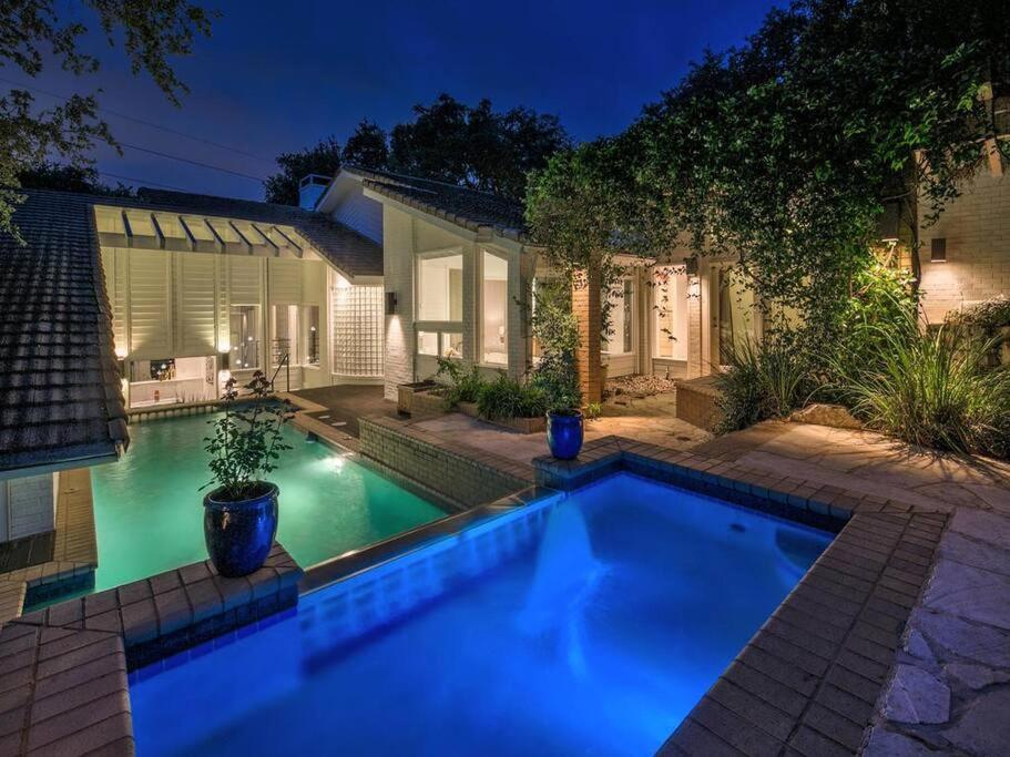 Villa Contemporary Estate Near Downtown *