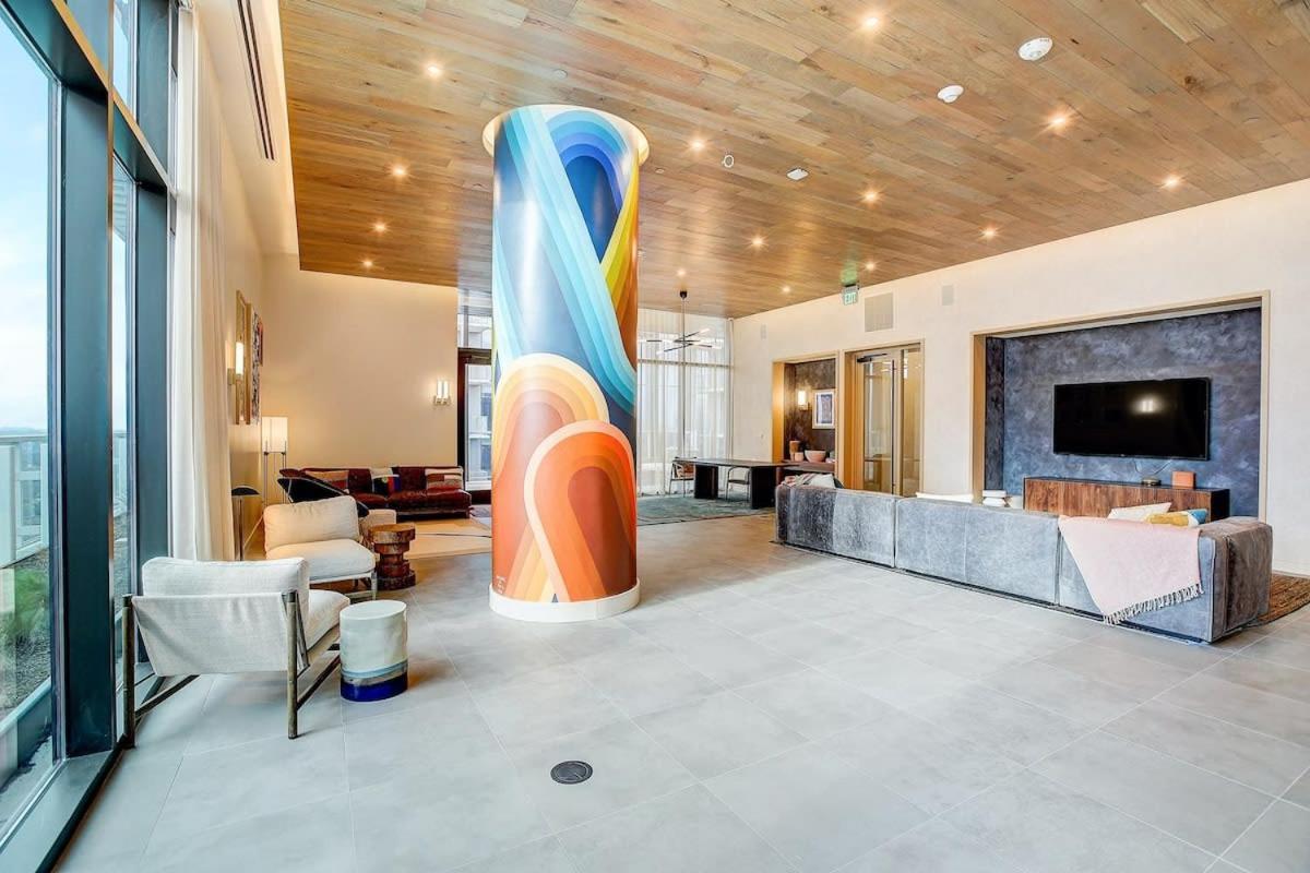 Luxury On Rainey St