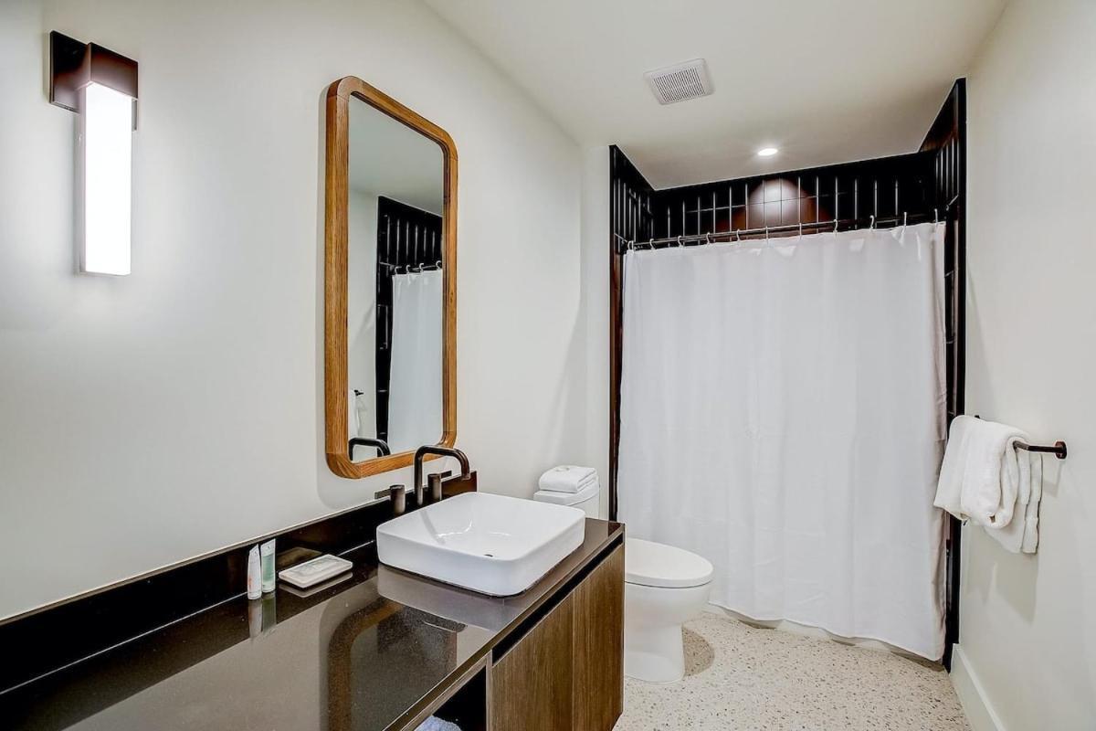 Luxury On Rainey St Holiday home Austin