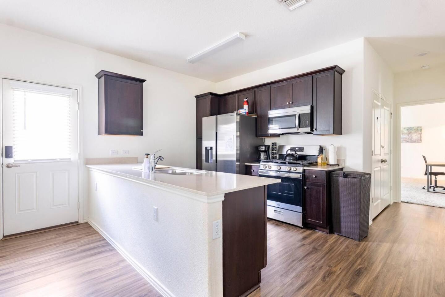 Holiday home Contemporary Near Downtown & Airport *