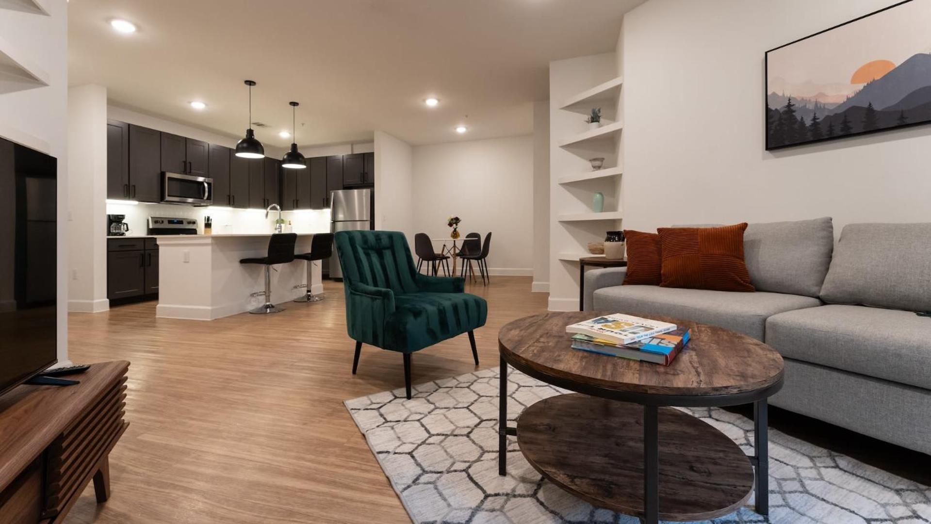 Apartment Eqr Weaver Austin