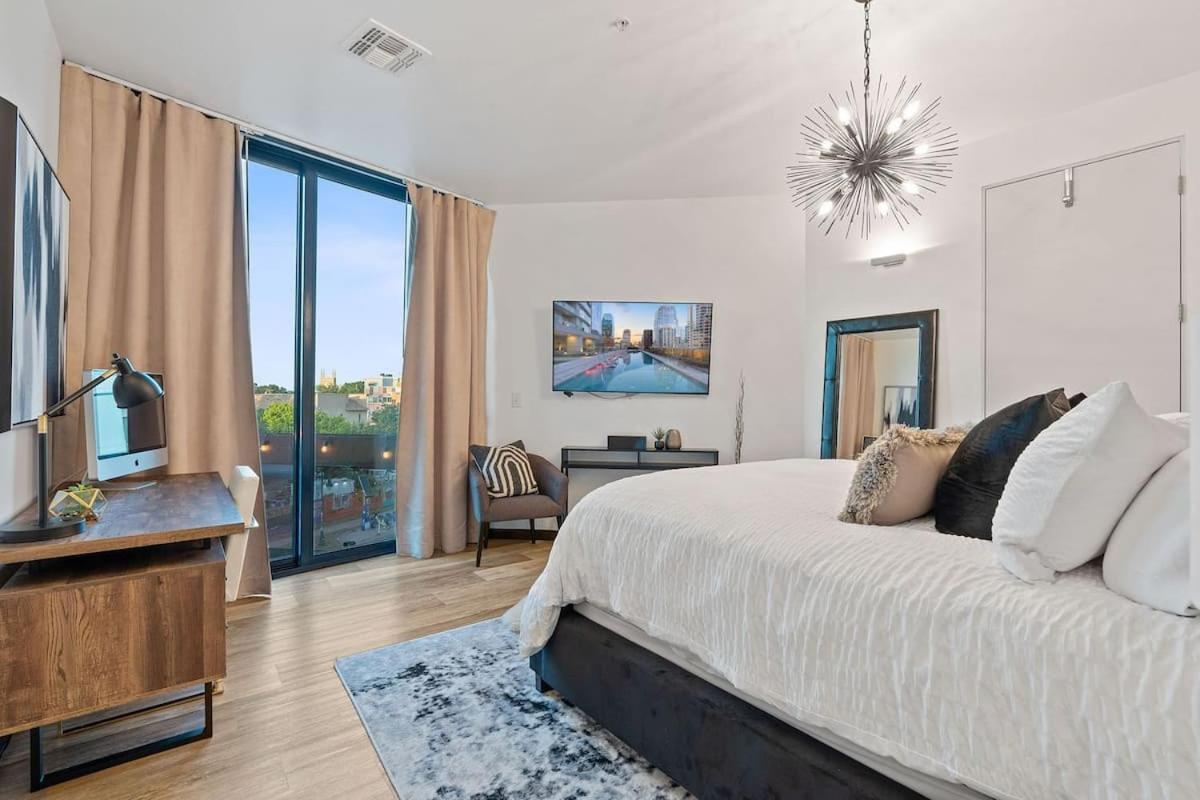 Holiday home 2br Designer On Trendy East 11th St, Downtown
