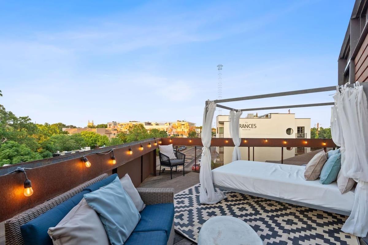 2br Designer On Trendy East 11th St, Downtown Holiday home Austin