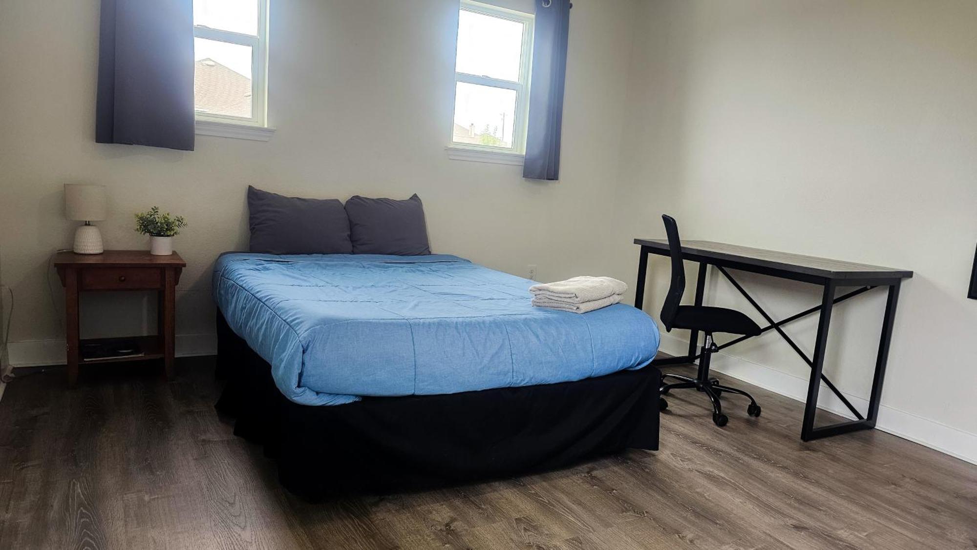 Holiday home Luxury Room #3 Near Mckinney Falls & Airport *